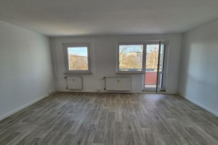 Wohnung mit Einbauküche und schönem Ausblick!! - Foto 4