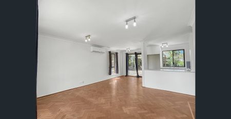 Spacious Family Living on 1,151sqm in the Heart of Ningi! - Photo 5