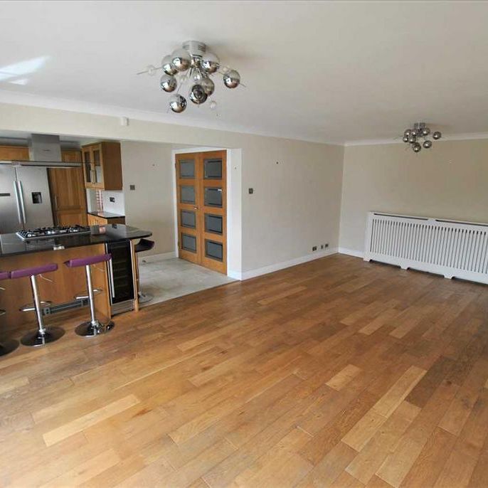 4 bedroom house to rent - Photo 1