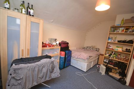 1 bed Mid Terraced House for Rent - Photo 3