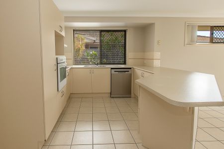 43 Sheperd Circuit, Kirwan QLD 4817 - House For Rent | Domain - Photo 4