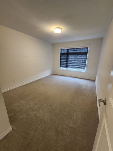 For Lease - 270 Turnbuckle Crescent, Barrhaven, Ontario - Photo 5