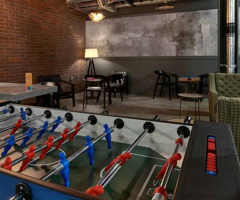 Premier Ensuite in a 7 Bed Apartment - Photo 1