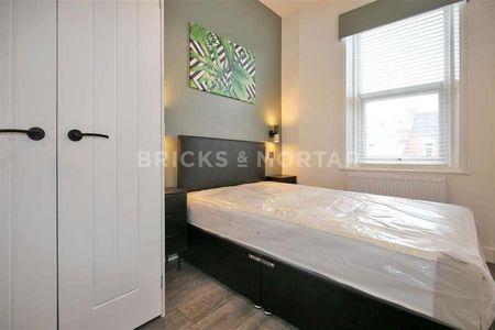 Simonside Terrace, Heaton, Newcastle Upon Tyne, NE6 - Photo 4