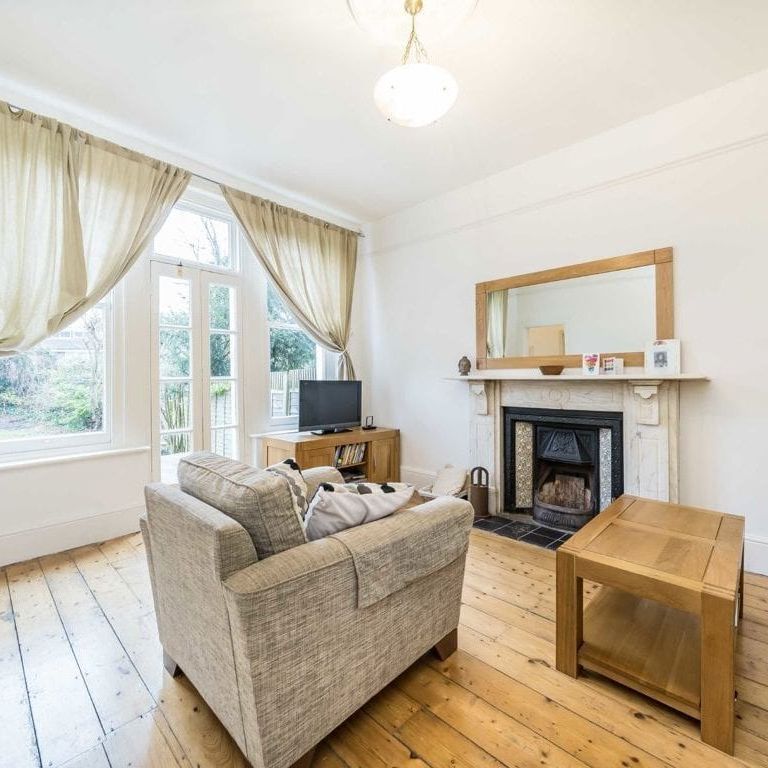 Gleneldon Road, SW16 2BE, London - Photo 1