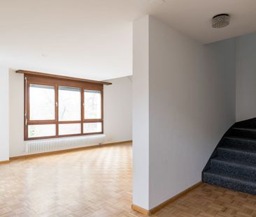 Moderne 2 1/2 Zimmer-Maisonette-Wohnung im Herzen von Binningen zu ... - Foto 3