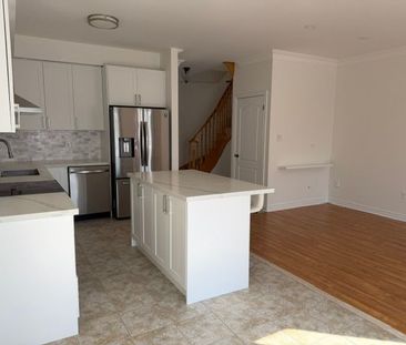 For Lease - 52 Arco Circle, Vaughan, Ontario - Photo 4