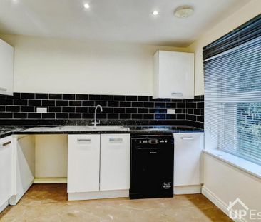 4 bedroom detached house to rent - Photo 5