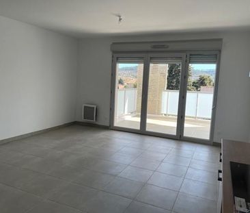 Location Appartement 3 pièces 62m² BRIGNOLES 83170 - Photo 2