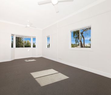 61 Hockings Street, Clayfield, QLD, 4011 - Photo 6