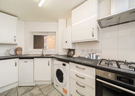 Trinity Road, SW19 8QT, London - Photo 4