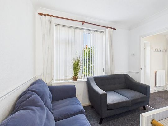 4 bedroom terraced house to rent - Photo 1