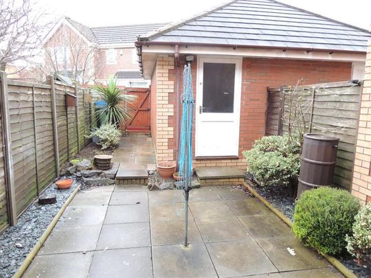 2 bedroom terraced house to rent - Photo 1