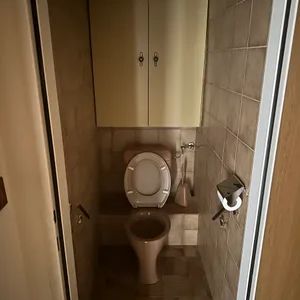 Wohnung zu vermieten mit Heizung und Warmwasser - Foto 1