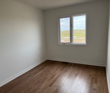 For Lease - 1583 Savoline Boulevard, Milton, Ontario - Photo 4