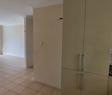 2/12 Craft Court, Miami, QLD 4220 - Photo 5