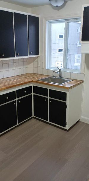 3 1/2 entièrement rénové - Photo 1