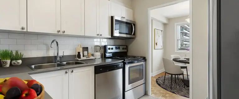 Richmond Park Square | 1275/1285 Richmond Road, Ottawa - Photo 1