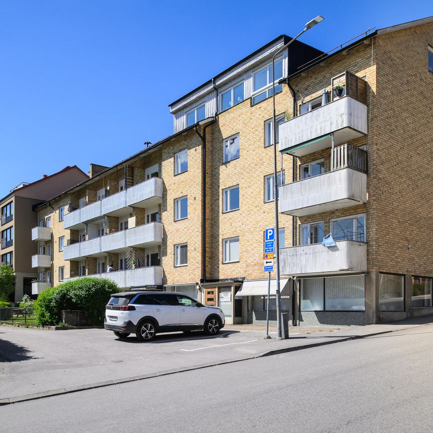 De Beschevägen, Finspång - Foto 1