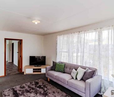 Large Family Home : Ready to move in - Photo 4