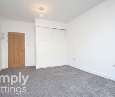 3 Bed property for rent - Photo 4