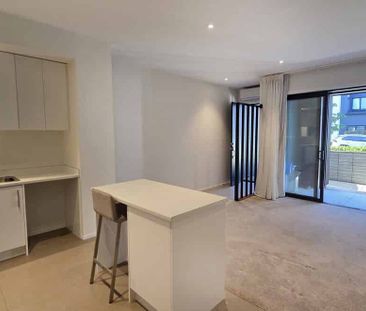 Hobsonville, 1 Bedroom + Study, $565 - Photo 3