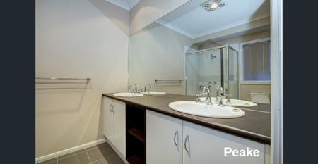 Beautifully Appointed Family Home In A Prime Location - Photo 2