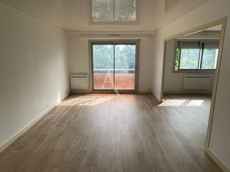 Location Appartement 3 pièces 80m² - Photo 2