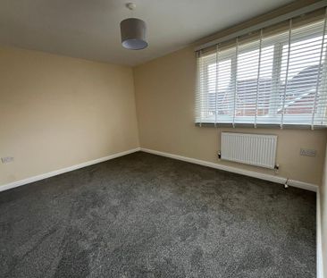 3 bedroom detached house to rent - Photo 3