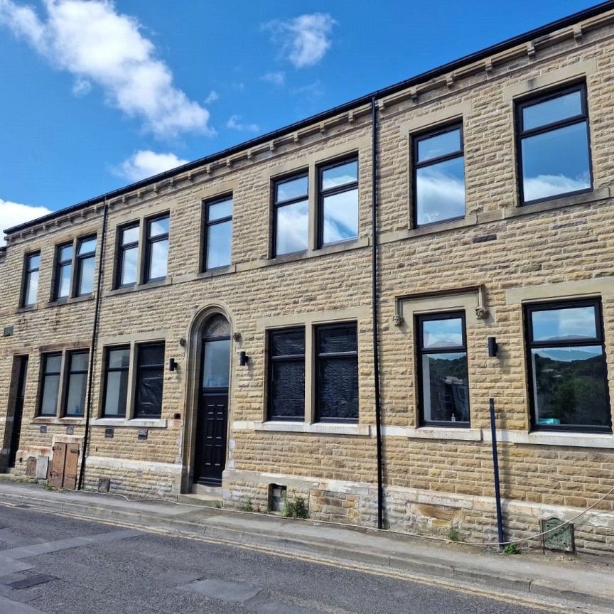 Oates Street, Dewsbury, West Yorkshire, WF13 - Photo 2