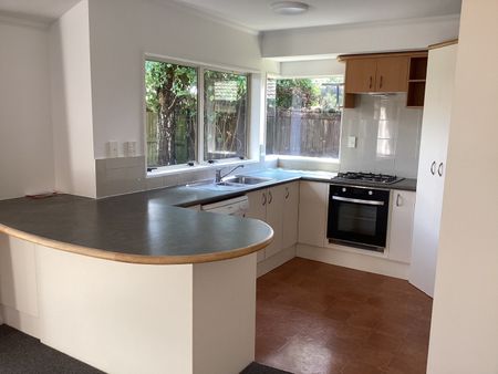 Tidy Family Home on Lotus. Mt Maunganui - Photo 2