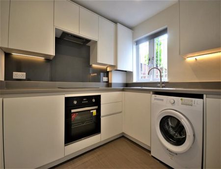 2 Bedroom Semi Detached To Let - Photo 4