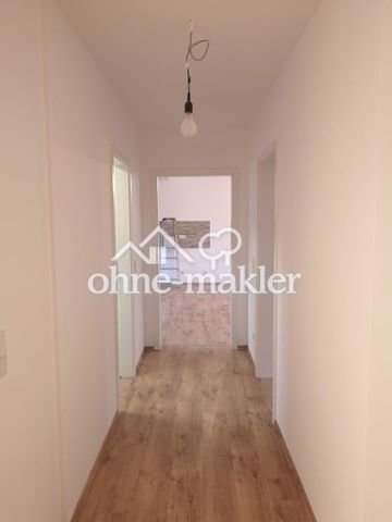 Moderne 2,5 Zimmer Wohnung zentral gelegen - Photo 4