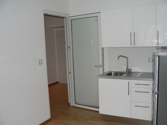 Pronájem bytu 2+kk • 38 m² bez realitkyNeklanova, Praha - Vyšehrad - Photo 1