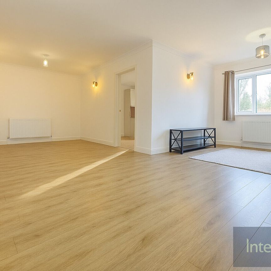 Churchfields, CM24, Stansted - Photo 1