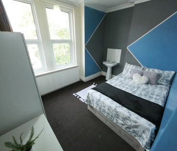 Overdale, Bournemouth, BH1 - Photo 3