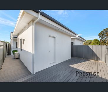 1/35A Camden Street, Fairfield Heights, NSW 2165 - Photo 2