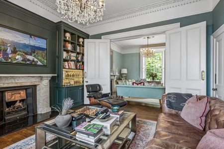 6 Kenilworth Square, - Photo 2