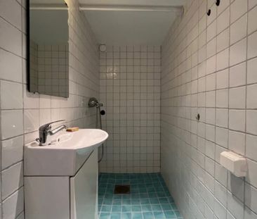 Ljus och välplanerad 1:a i Nacka nära naturreservatet! - Photo 4