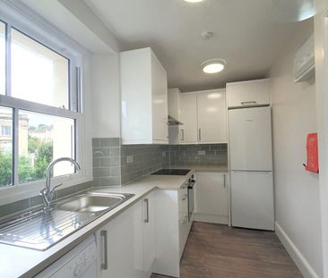 8 Bed Semi-Detached House, Cotham, BS6 - Photo 6