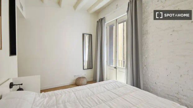 Barcelona - Photo 1
