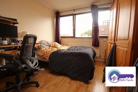 4 bedroom flat to rent - Photo 5
