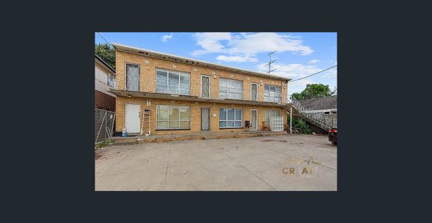 CONVENIENT LIVING IN WEST FOOTSCRAY - Photo 1