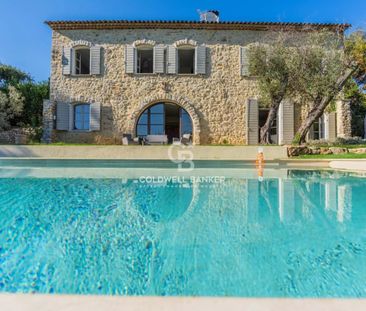 Jolie bastide en pierres avec vue panoramique sur le village - Photo 4