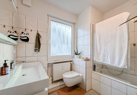 Helle und attraktive 4,5-Zimmer-Wohnung mit Balkon und Blick auf den See - Photo 2