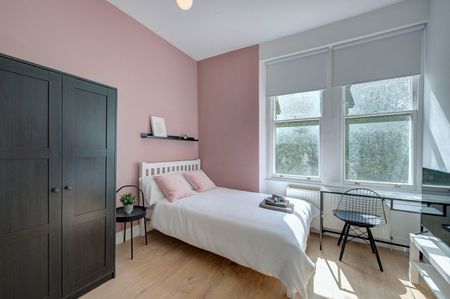 Studio Flat, Kensington Gardens Square, W2 - Photo 3