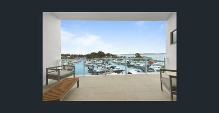 Penthouse Apartment - Photo 2