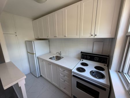 For Lease - 1315 Bayview Avenue Unit# 206, Toronto, Ontario - Photo 2