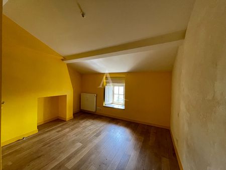 Location Appartement 2 pièces 57m² FONTENAY LE COMTE 85200 - Photo 5