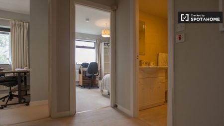 Comfortable room for rent in 3-bedroom apartment in Rathgar - Photo 5